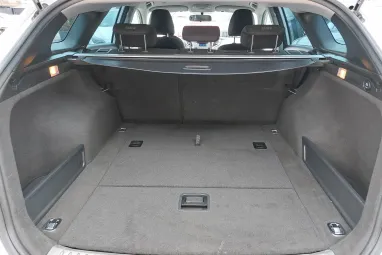 HYUNDAI I40 1.7 CRDi LP Premium Vezetett szervizkönyv + Friss KPM Vizsga + 2x-es GARANCIA!!
