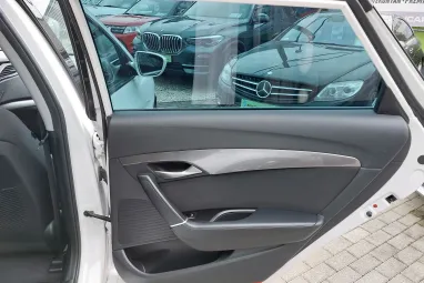 HYUNDAI I40 1.7 CRDi LP Premium Vezetett szervizkönyv + Friss KPM Vizsga + 2x-es GARANCIA!!