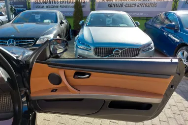 BMW 320d (Automata) Full Extra + Gyári Fényezés + Végig Vez. Szervízkönyv + 2X-s GARANCIA !!