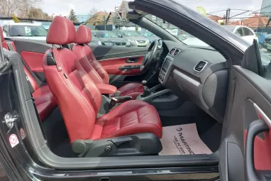 VOLKSWAGEN EOS 2.0 FSI Highline Deep Red Nappa Leather + Full Extra + Teljes Szervíz + 2X-s GARANCIA !!