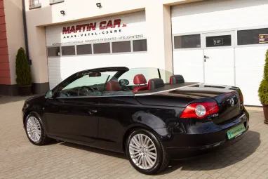 VOLKSWAGEN EOS 2.0 FSI Highline Deep Red Nappa Leather + Full Extra + Teljes Szervíz + 2X-s GARANCIA !!