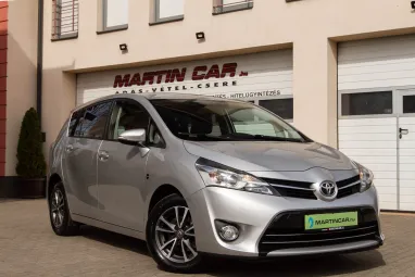 TOYOTA VERSO 1.6 D-4D Executive [7 személy] Vezetett szervizköny + Friss KPM Vizsga + 2x-es GARANCIA!!