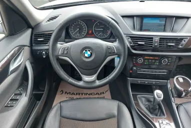 BMW X1 sDrive20d Igazoltan keveset futott + Végig vez. szervizkönyv + Gyönyörű + 2x-es GARANCIA!!