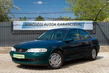 OPEL VECTRA 1.6 16V Elegance Igényes Eredeti Magyar Autó + Magasan felszerelt + 2X-s GARANCIA !!