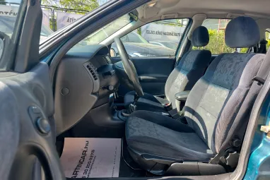 OPEL VECTRA 1.6 16V Elegance Igényes Eredeti Magyar Autó + Magasan felszerelt + 2X-s GARANCIA !!