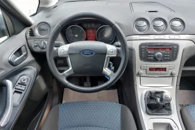 FORD S-MAX 1.8 TDCi Trend Moondost Silver Metalic + 7 személy + 2X-s GARANCIA !!